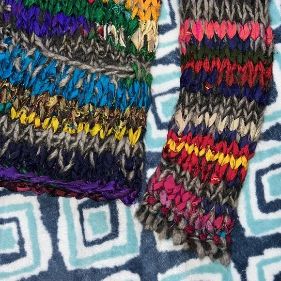 Sparrow Colorful Cardigan - Picture 7 of 11